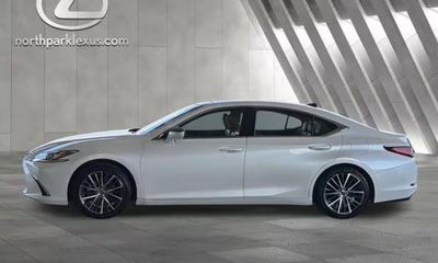 2023 Lexus ES 350 Premium