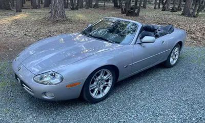 2002 Jaguar XK8