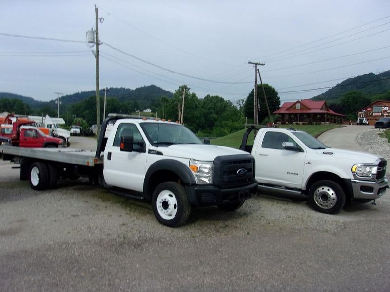 Representative 2016 Ford F-550 photo