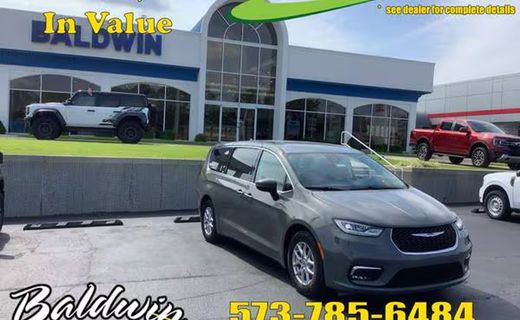 2023 Chrysler Pacifica Touring L