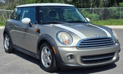 2011 Mini Hardtop Base Hatchback
