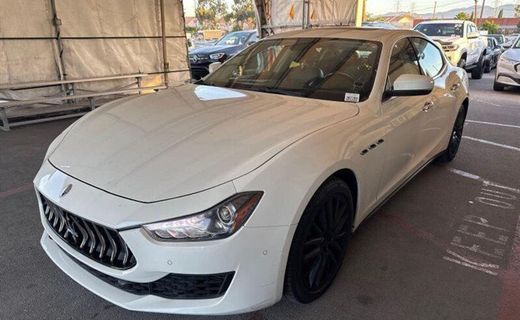2018 Maserati Ghibli