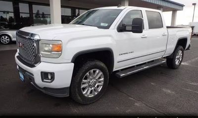 2015 GMC Sierra Denali