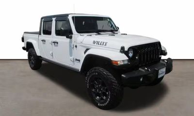 2023 Jeep Gladiator Sport