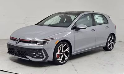 2026 Volkswagen Golf GTI SE