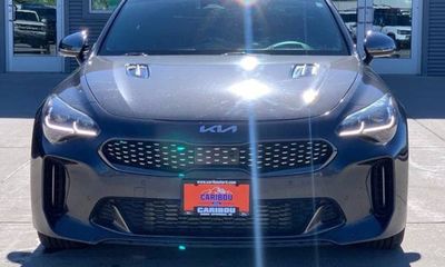 2023 Kia Stinger GT2