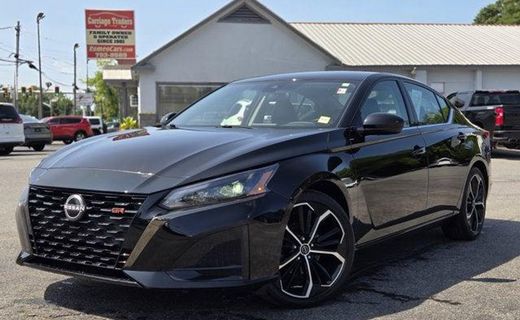 2024 Nissan Altima SR