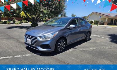 2020 Hyundai Accent SE AND SEL