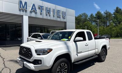 2022 Toyota Tacoma SR5