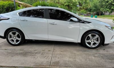 2018 Chevrolet Volt LT