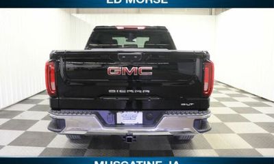 2024 GMC Sierra SLT