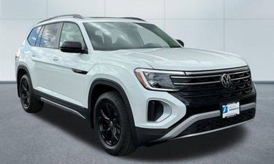 2026 Volkswagen Atlas 4Motion Peak Edition