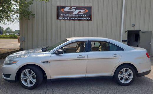 2018 Ford Taurus SE