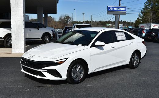 2026 Hyundai Elantra SE