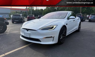 2022 Tesla Model S Plaid