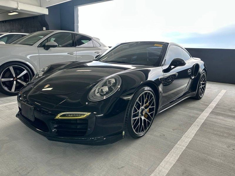 2015 Porsche 911 — a typically priced live listing