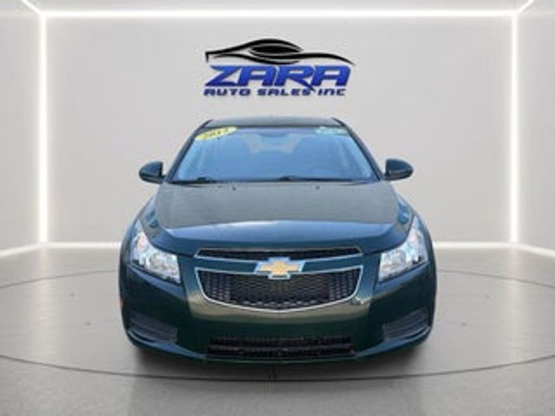 2014 Chevrolet Cruze — a typically priced live listing
