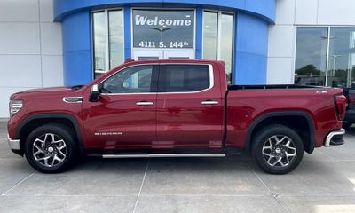 2024 GMC Sierra SLT