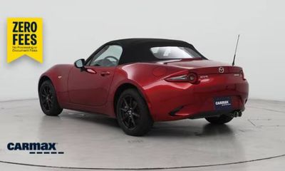 2025 Mazda MX-5 Sport