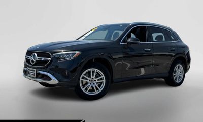 2025 Mercedes-Benz GLC-Class GLC300