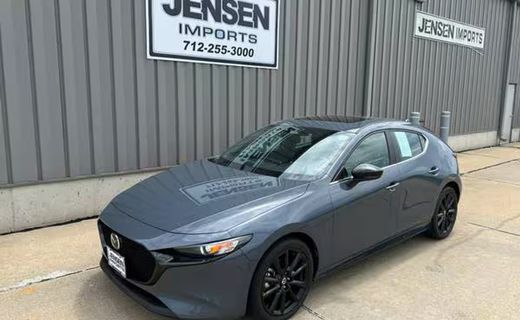 2024 Mazda MAZDA3 Preferred Package