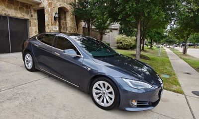 2020 Tesla Model S Long Range Plus