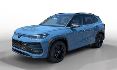 2026 Volkswagen Tiguan SE R Line