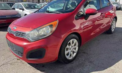2013 Kia RIO EX SX