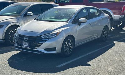 2025 Nissan Versa SV
