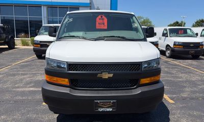 2026 Chevrolet Express 2500