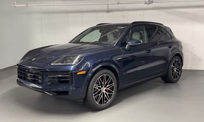 2026 Porsche Cayenne S E Hybrid