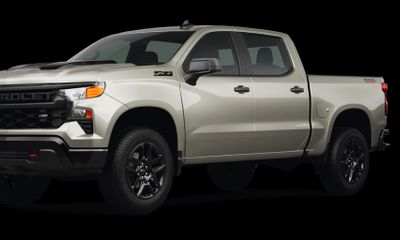 2026 Chevrolet Silverado Trail Boss Custom