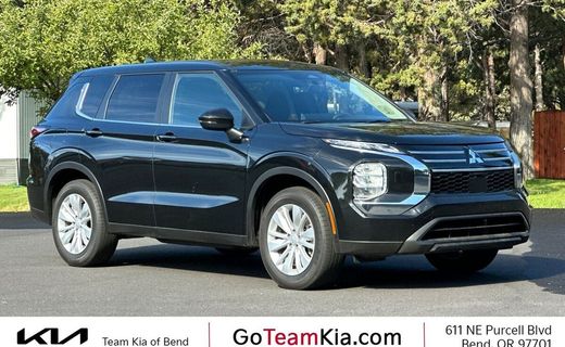 2025 Mitsubishi Outlander ES