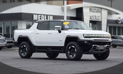 2022 GMC Hummer EV Pickup 3X Edition 1