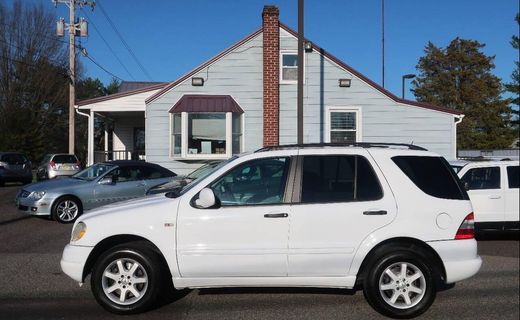 2000 Mercedes-Benz M-Class ML430