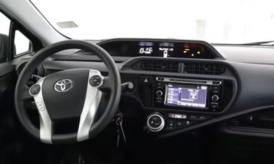 2015 Toyota Prius C ONE