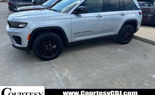 2024 Jeep Grand Cherokee Laredo