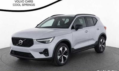 2024 Volvo XC40 Plus Dark