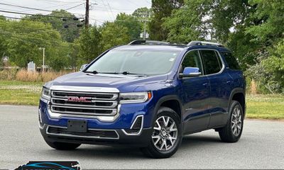 2023 GMC Acadia SLE