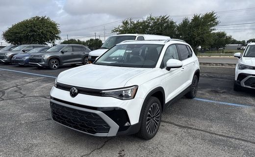2026 Volkswagen Taos SE