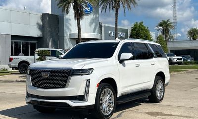 2021 Cadillac Escalade Premium Luxury