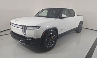 2024 Rivian R1T Adventure
