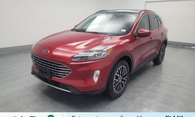 2022 Ford Escape Titanium Phev
