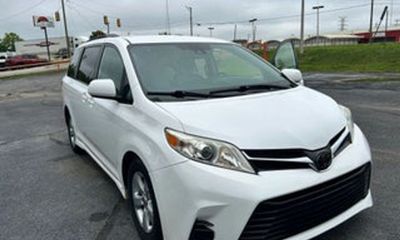 2020 Toyota Sienna E Grade