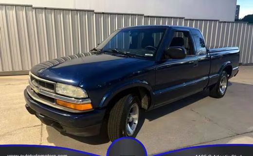 2002 Chevrolet S-10 Pickup XL