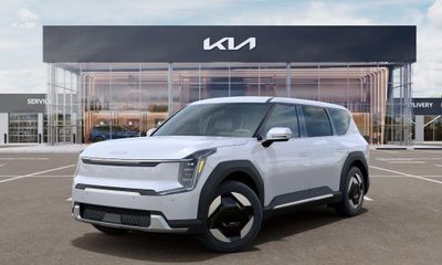 2026 Kia EV9 Light LR