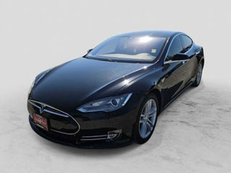 2014 Tesla Model S — a typically priced live listing