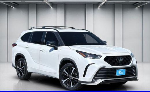 2022 Toyota Highlander XSE
