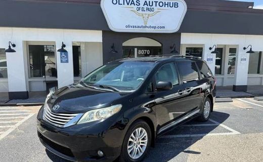 2012 Toyota Sienna XLE