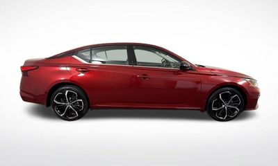 2024 Nissan Altima SR